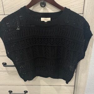 Elan Black Cropped Knit Top